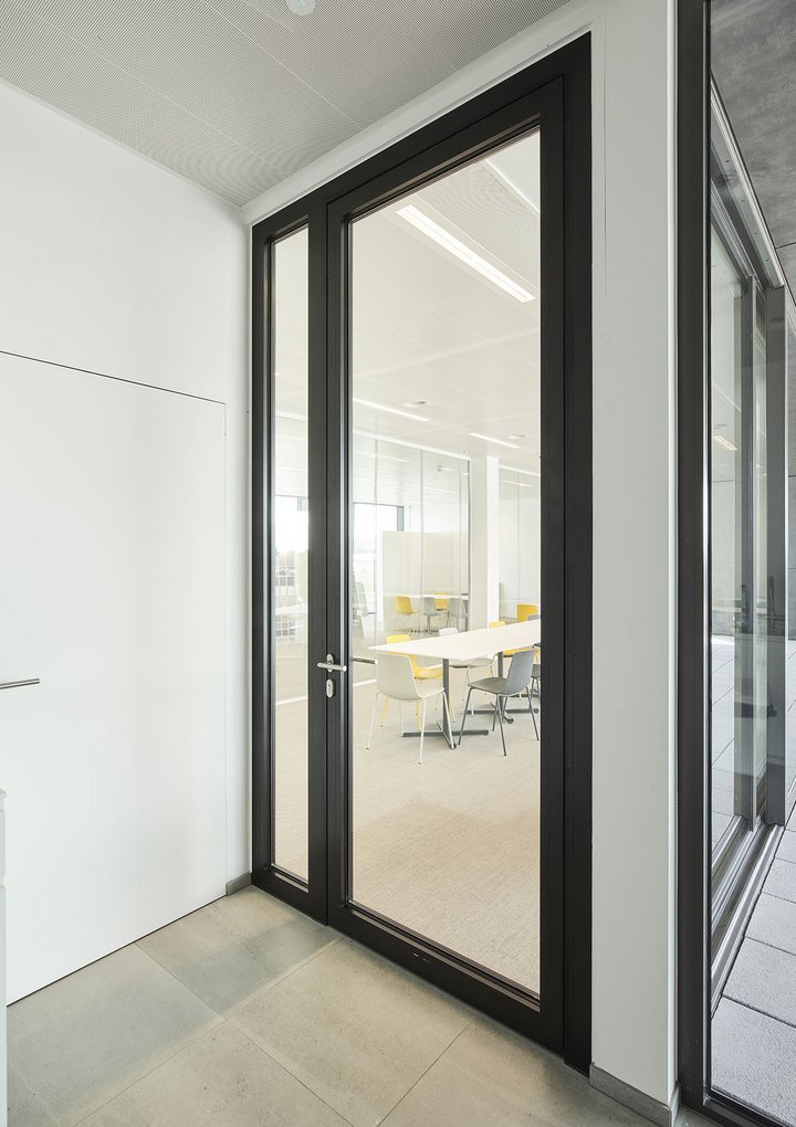 Elegante brandwerende glaswand