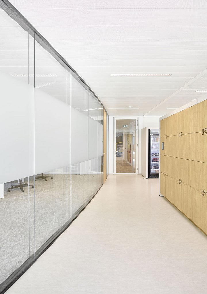 Ernst & Young Lockers voor het nieuwe werken