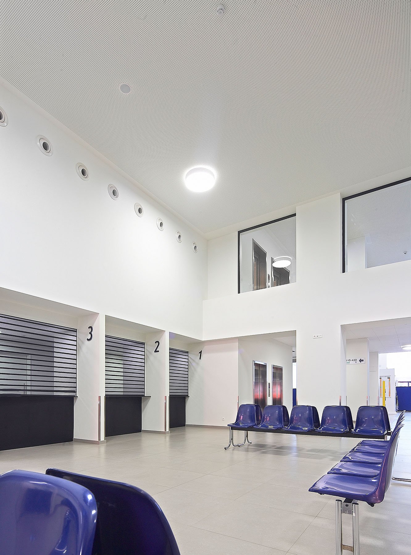 Inrichtingswerken AZ JAN PALFIJN GENT JB SYSTEEMWANDEN